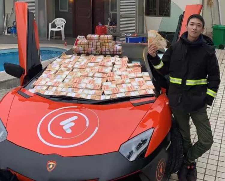 人與神之間，只有一種加密貨幣