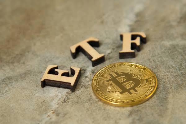 [Crypto360]為什么 SEC 推遲比特幣的批準(zhǔn) ETF？ 凱茜·伍德 (Cathie Woo